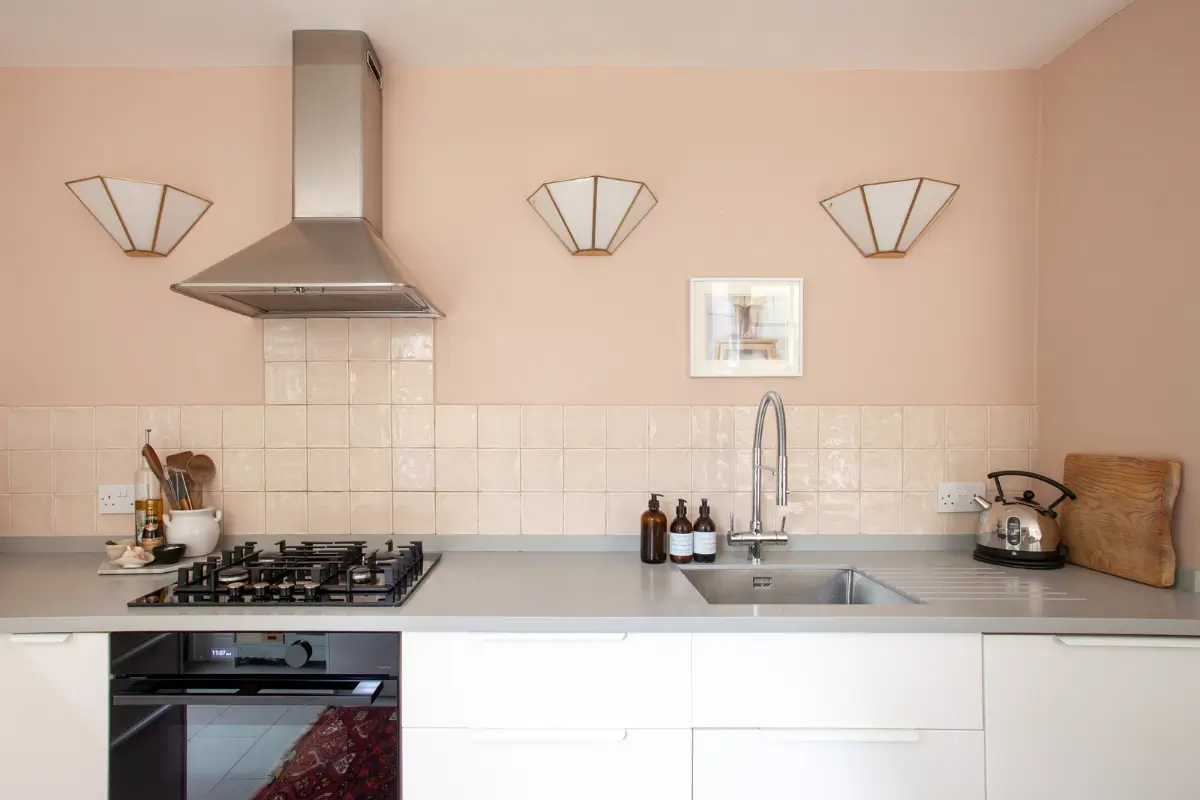 A Victorian London Home with Colorful Living Spaces and a Lush Garden 8 colorful-living-spaces-london-victorian-house