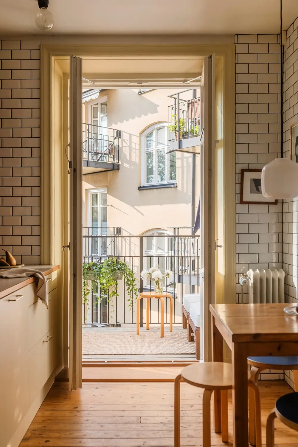 cozy-turn-of-the-century-apartment-stockholm-nordroom