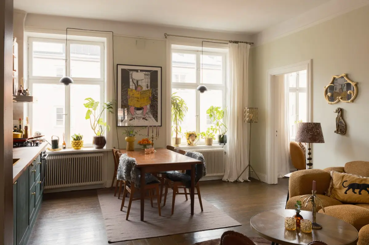 Ochre-Yellow Color Accents in a Cozy Turn-of-the-Century Apartment 1 cozy-turn-of-the-century-apartment-stockholm