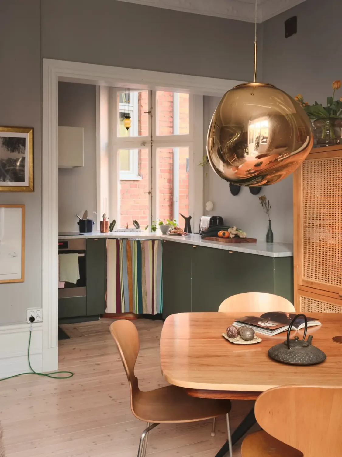 A Gray Turn-of-the-Century Apartment with a Green Kitchen 9 gray-turn-of-the-century-stockholm-apartment-green-kitchen-nordroom
