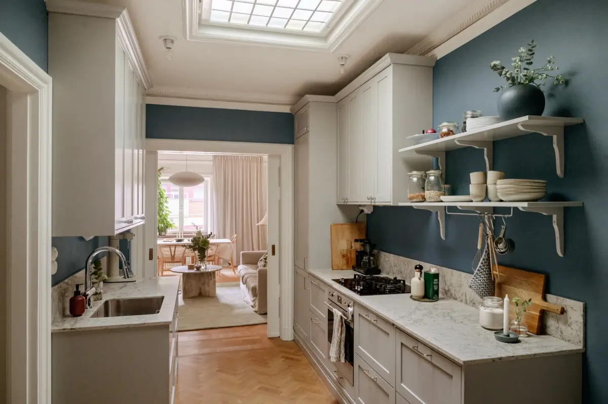 A 1920s Apartment Decorated in Blue and Green Tones 11 green-blue-tones-1920s-apartment-stockholm