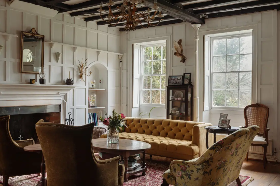 A Characterful Queen Anne House in the English Countryside 3 historic-queen-anne-style-country-house-england