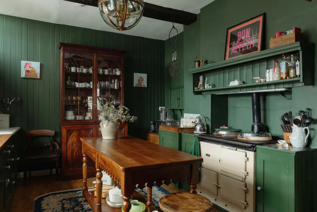 A Characterful Queen Anne House in the English Countryside 11 historic-queen-anne-style-country-house-england