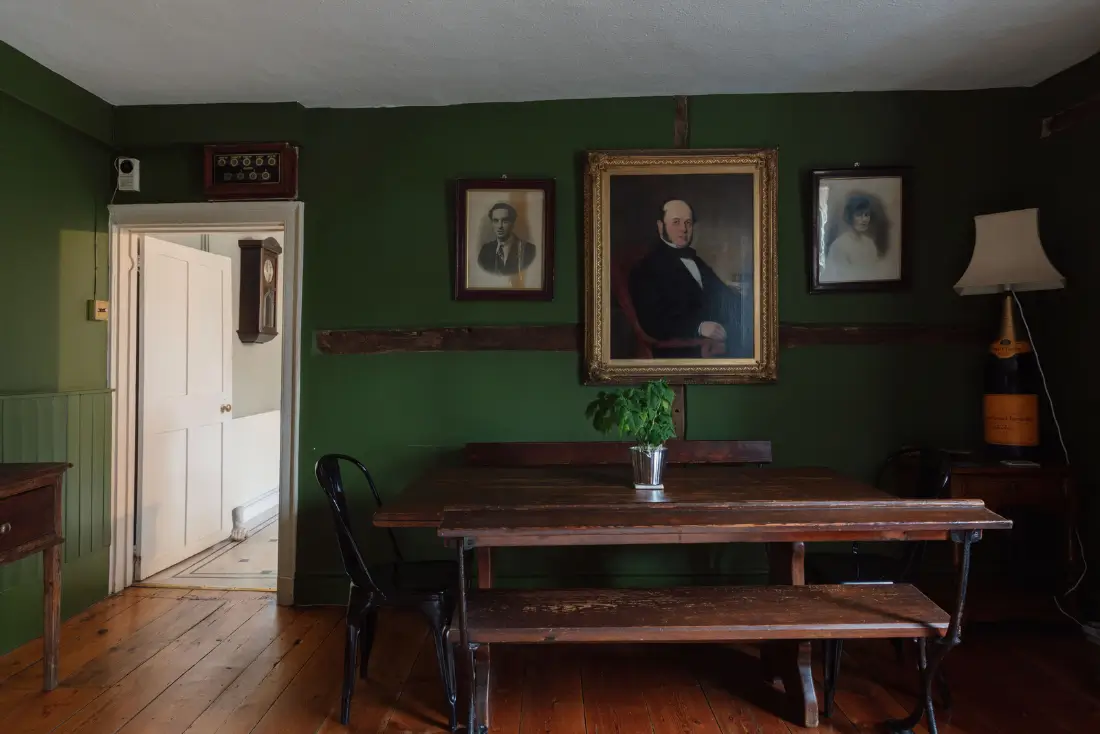 A Characterful Queen Anne House in the English Countryside 12 historic-queen-anne-style-country-house-england