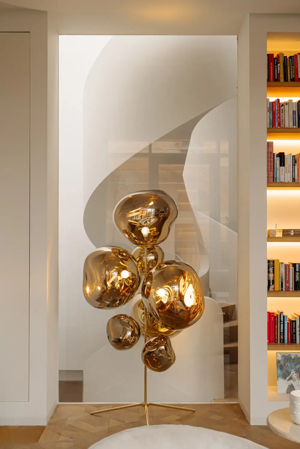 A Modern Amsterdam Townhouse with Huge Windows and a Sculptural Staircase 16 luxurious-modern-townhouse-amsterdam