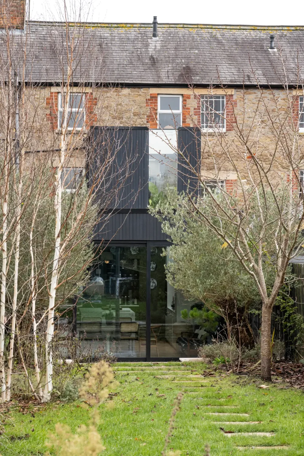 A Victorian Family House With Period Features and Modern Design 33 modernized-19th-century-home-frome-england