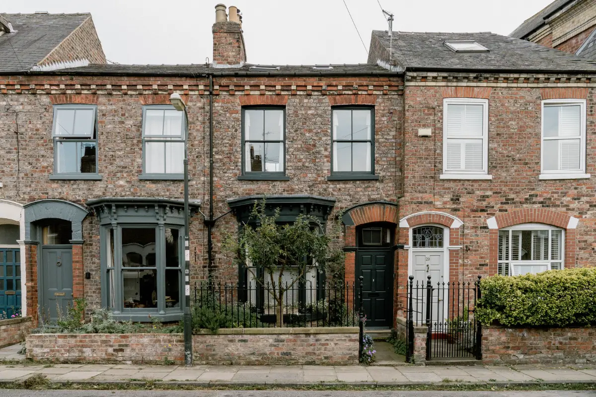 A Restored Victorian Worker's Cottage with a Charming Garden in York 29 restored-Victorian-railway-workers-cottage
