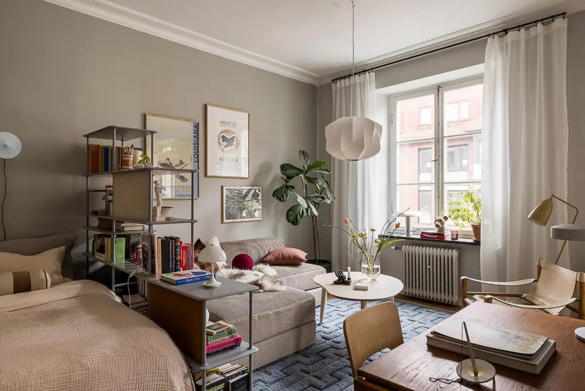 A Light-Filled and Social Studio Apartment in a 1920s Building 12 scandinavian-studio-apartment-nordroom