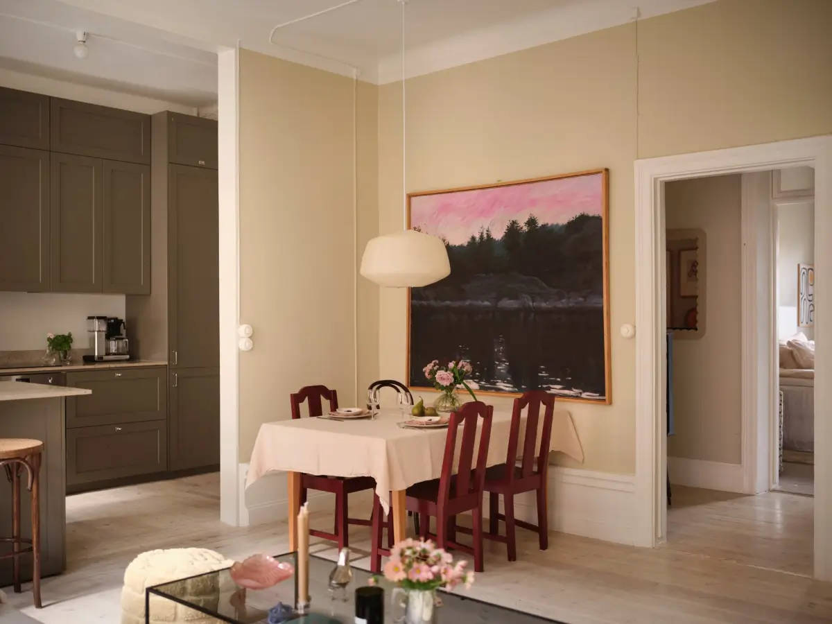 A Muted Color Palette in a Charming Late 19th-Century Apartment 8 serene-late-19th-century-apartment-stockholm-nordroom
