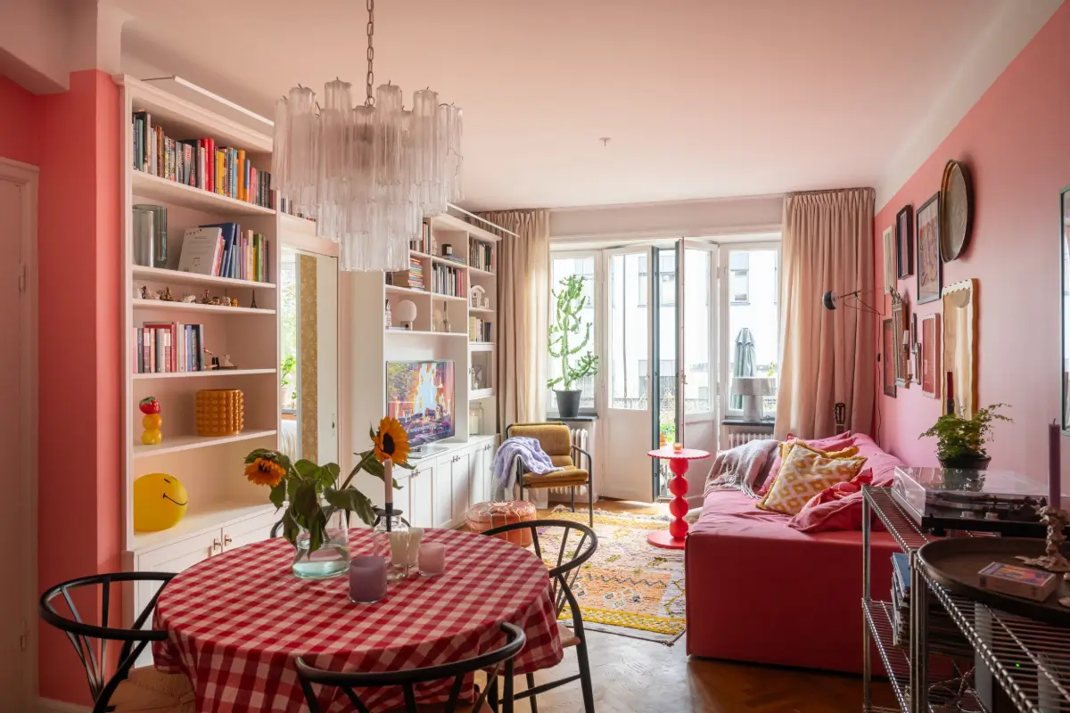 A Pink Living Room in a Colorful 1920s Apartment in Stockholm 6 small-stockholm-apartment-pink-living-room-nordroom