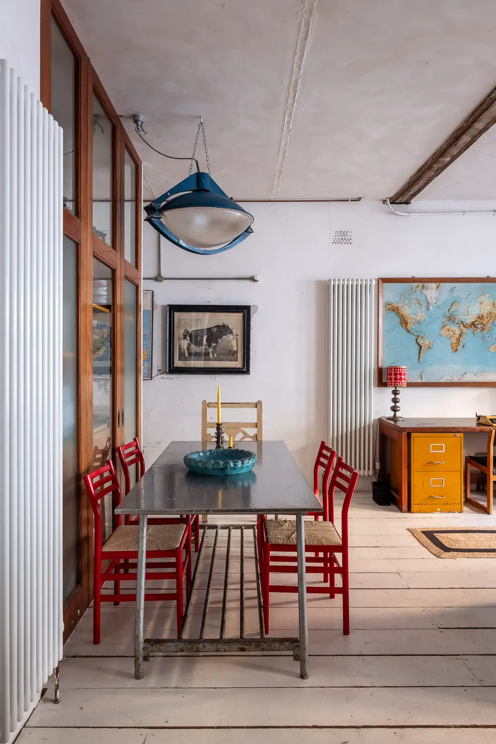 A Victorian Mews House with a Former Greenhouse Turned Into A Dining Room 5 victorian-mews-house-england
