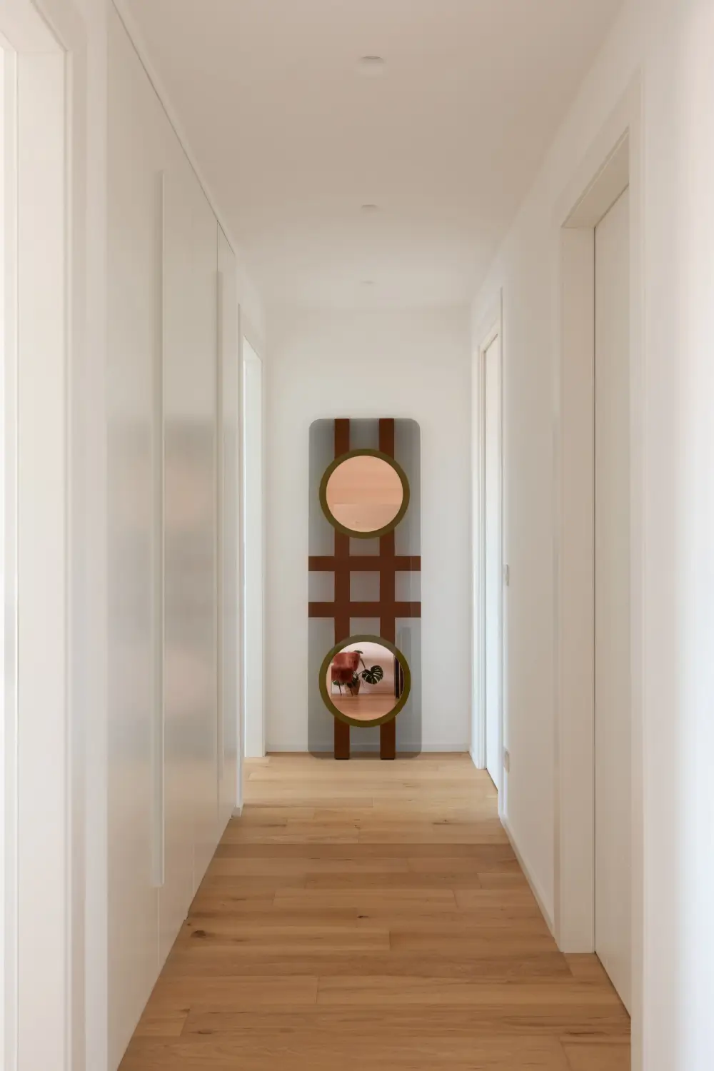 Contemporary and Warm Spaces in a Roman Apartment by Raffaella Falbo 12 contemporary-rome-apartment-Raffaella-Falbo-nordroom