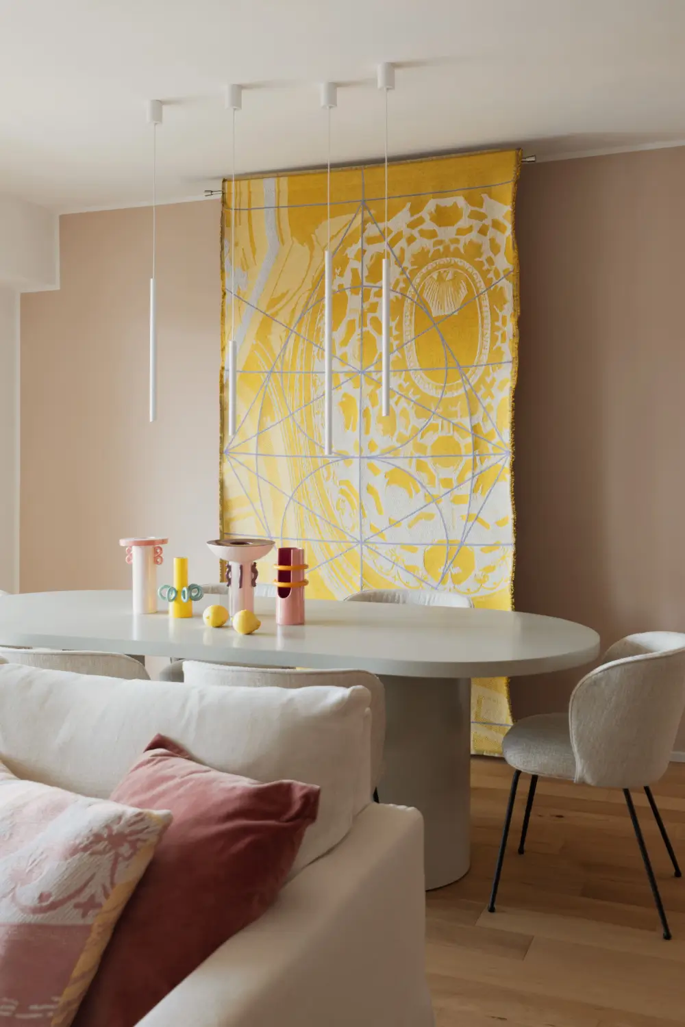 Contemporary and Warm Spaces in a Roman Apartment by Raffaella Falbo 6 contemporary-rome-apartment-Raffaella-Falbo-nordroom