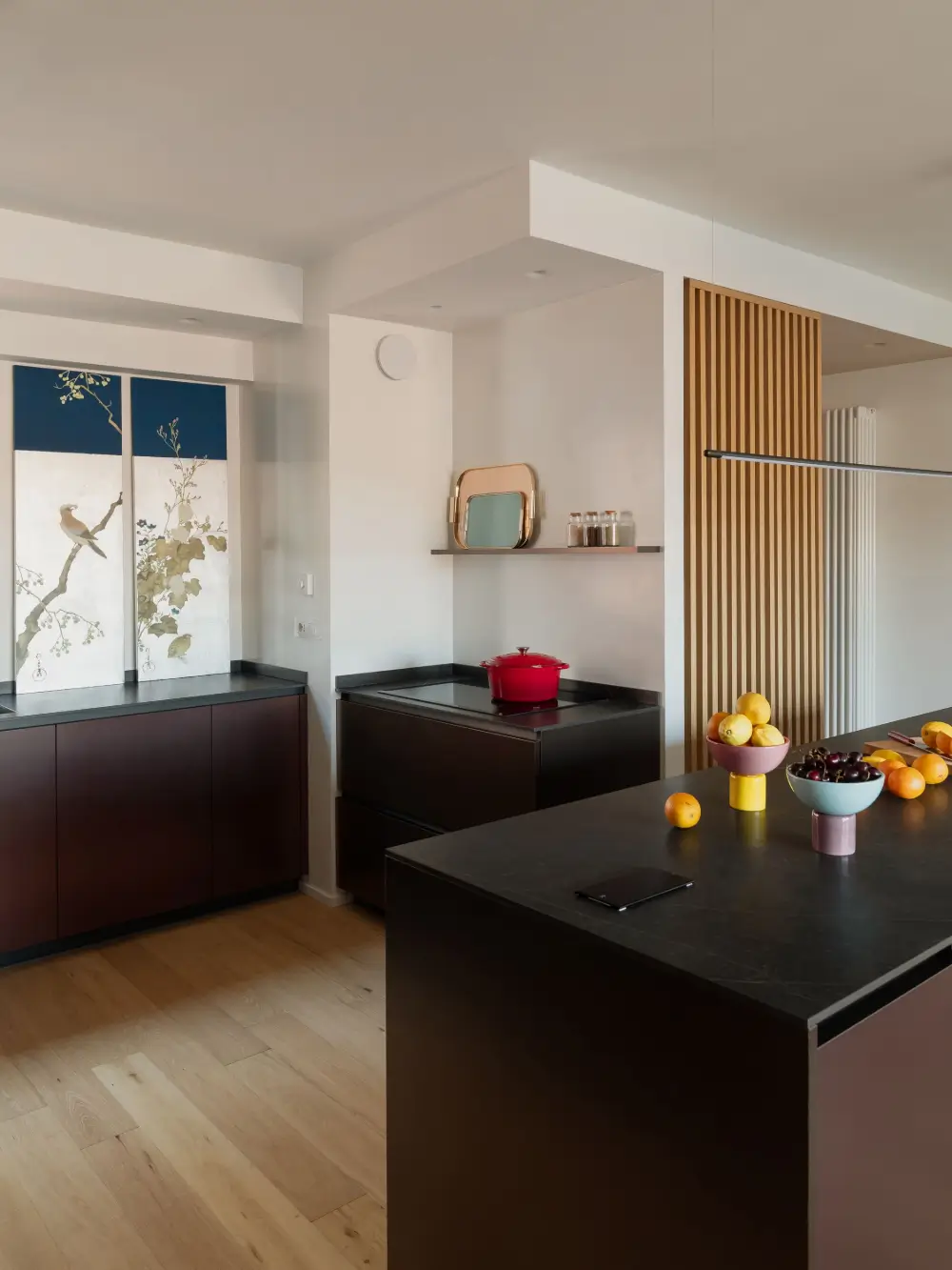 Contemporary and Warm Spaces in a Roman Apartment by Raffaella Falbo 3 contemporary-rome-apartment-Raffaella-Falbo-nordroom