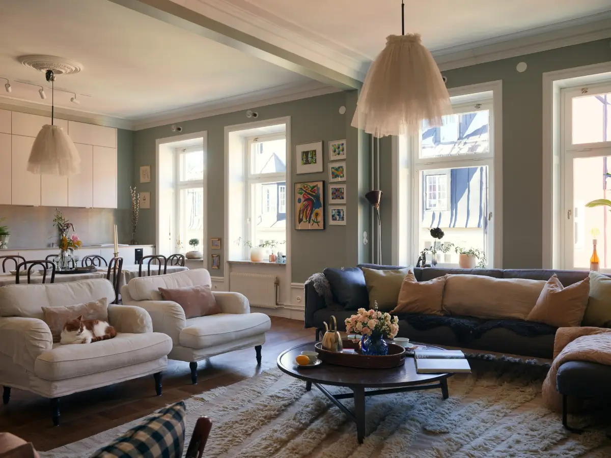 Cozy Spaces in a Renovated Early 20th-Century Apartment in Stockholm 1 cozy-early-20th-century-stockholm-apartment-nordroom