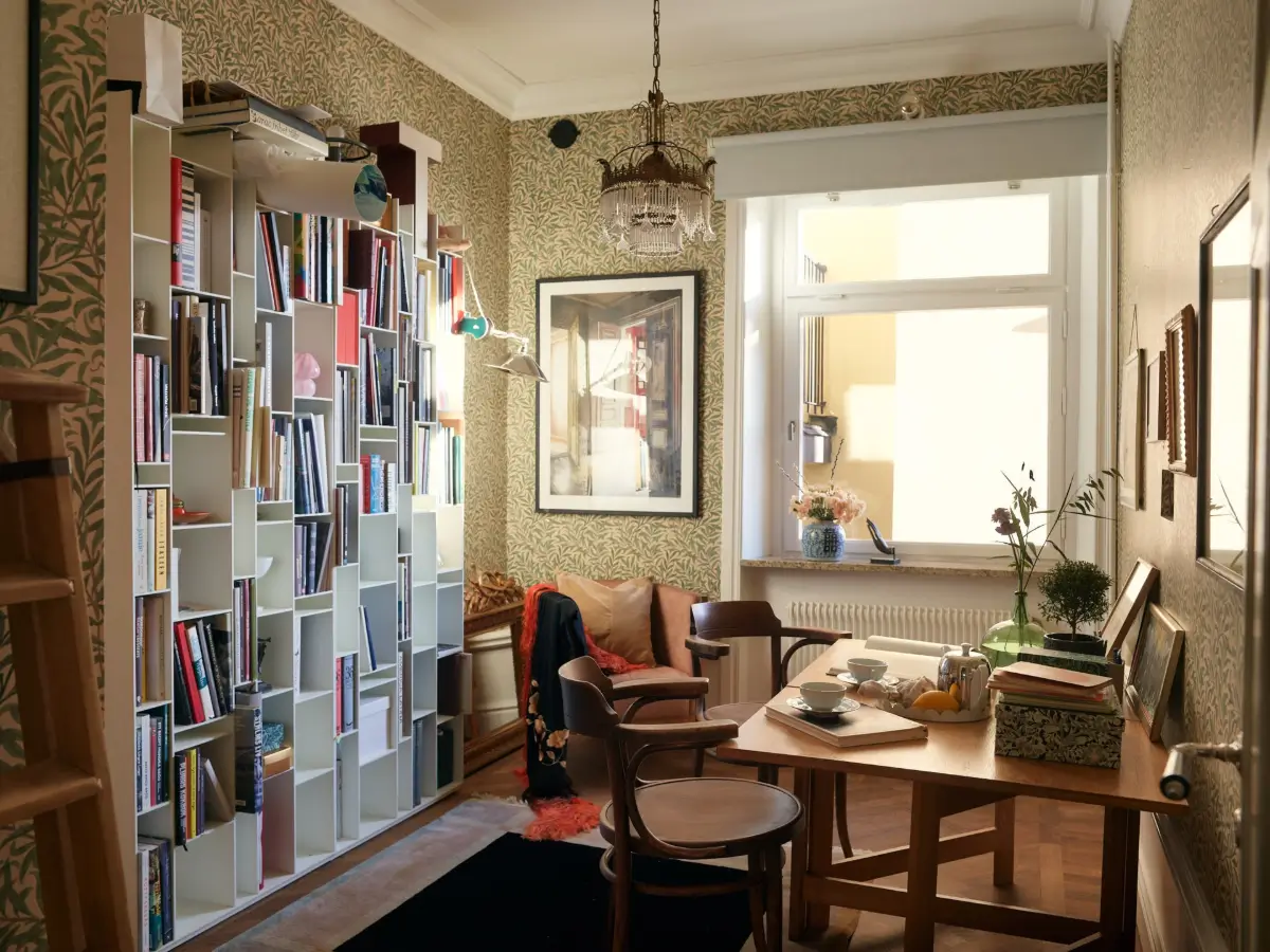 Cozy Spaces in a Renovated Early 20th-Century Apartment in Stockholm 26 cozy-early-20th-century-stockholm-apartment-nordroom