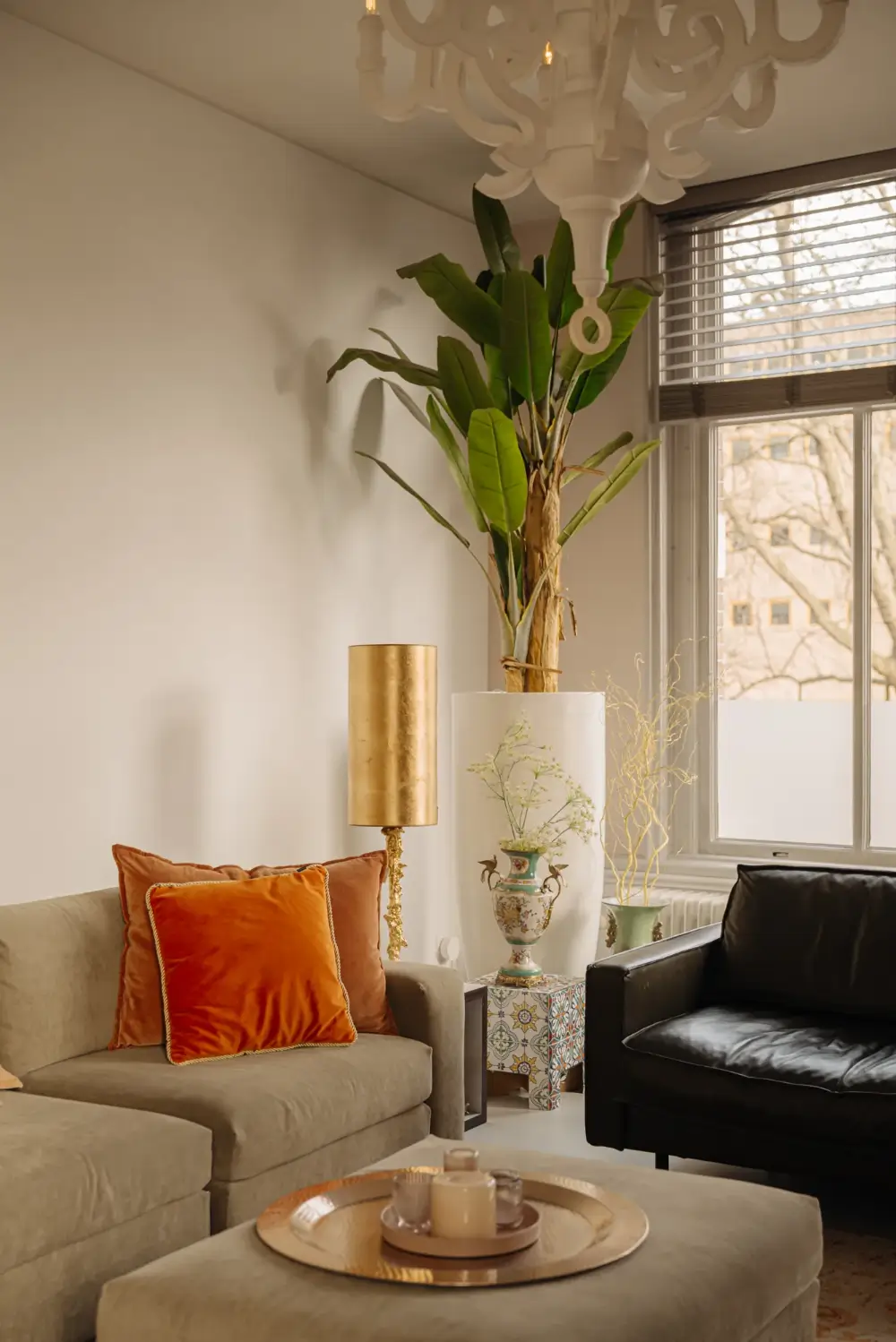 A Bright, Late 19th-Century Corner Apartment in Amsterdam 4 duplex-corner-apartment-amsterdam
