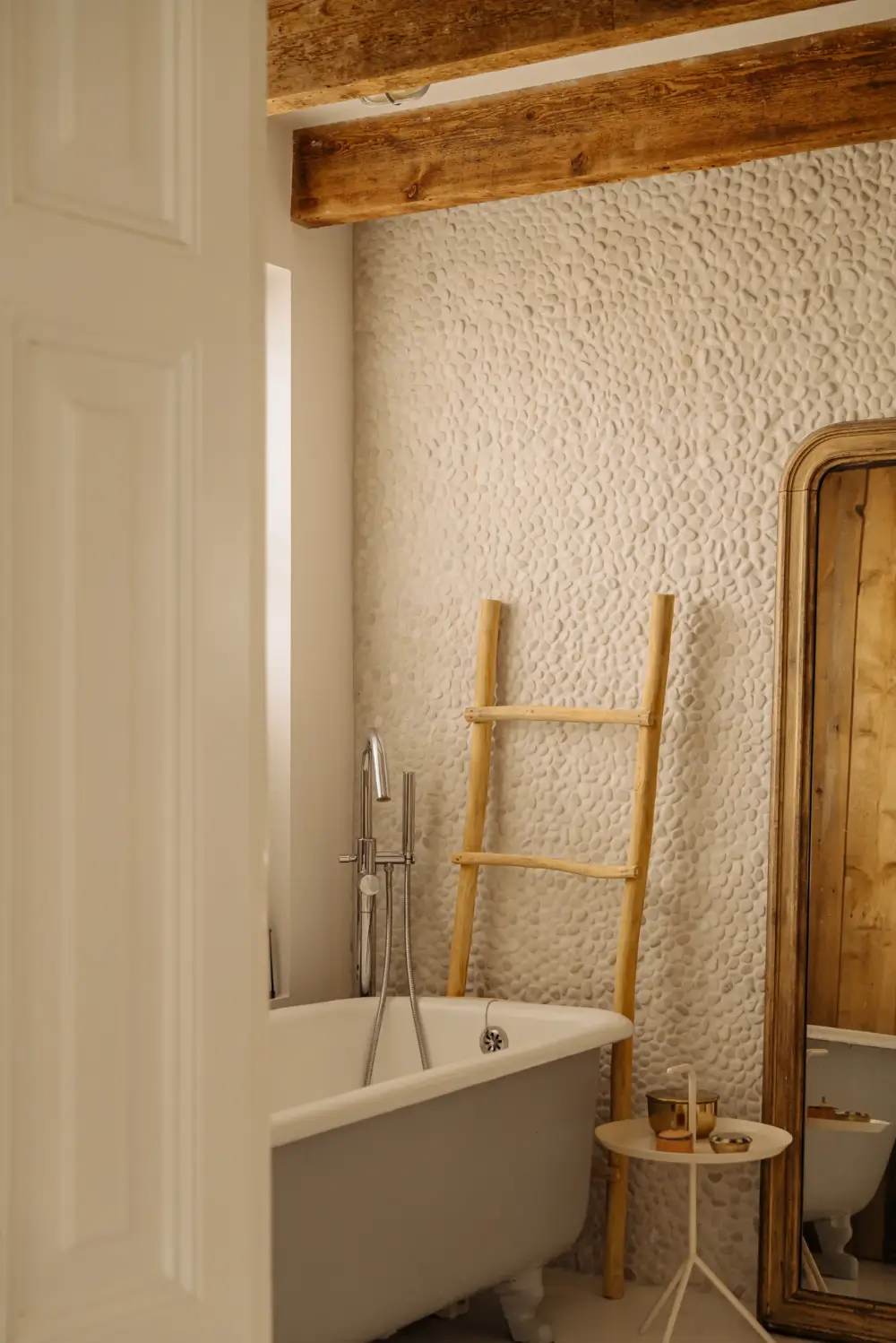 A Bright, Late 19th-Century Corner Apartment in Amsterdam 33 duplex-corner-apartment-amsterdam