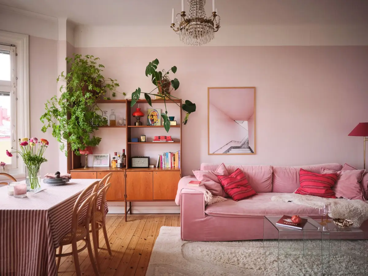 A Pink Living Room in a Top Floor Art Nouveau Apartment 1 pink-living-room-early-20th-century-apartment-nordroom
