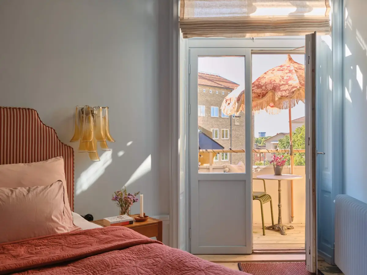 Period Details and Soft Colors in a Grand Early 20th-Century Apartment 21 preserved-charm-spacious-stockholm-apartment-nordroom