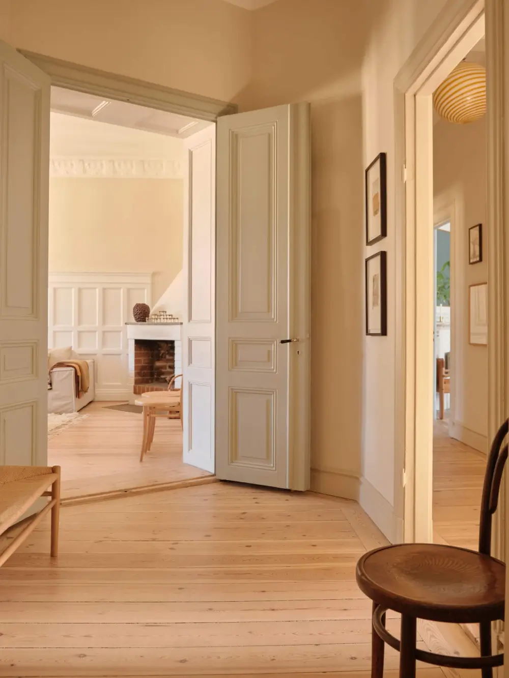 Period Details and Soft Colors in a Grand Early 20th-Century Apartment 12 preserved-charm-spacious-stockholm-apartment-nordroom
