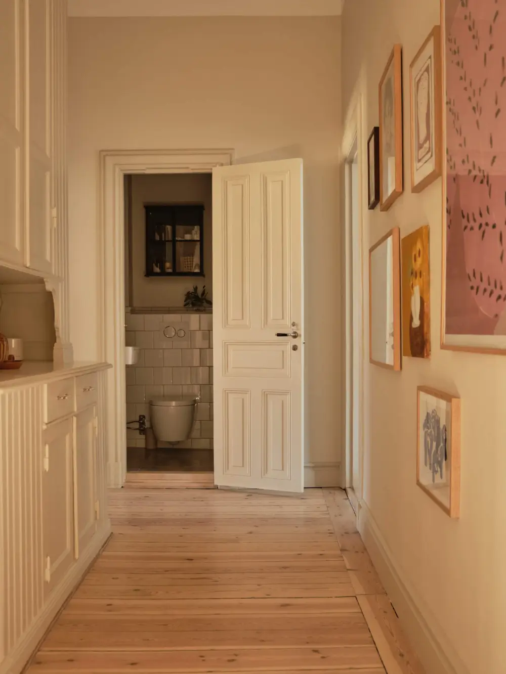 Period Details and Soft Colors in a Grand Early 20th-Century Apartment 32 preserved-charm-spacious-stockholm-apartment-nordroom