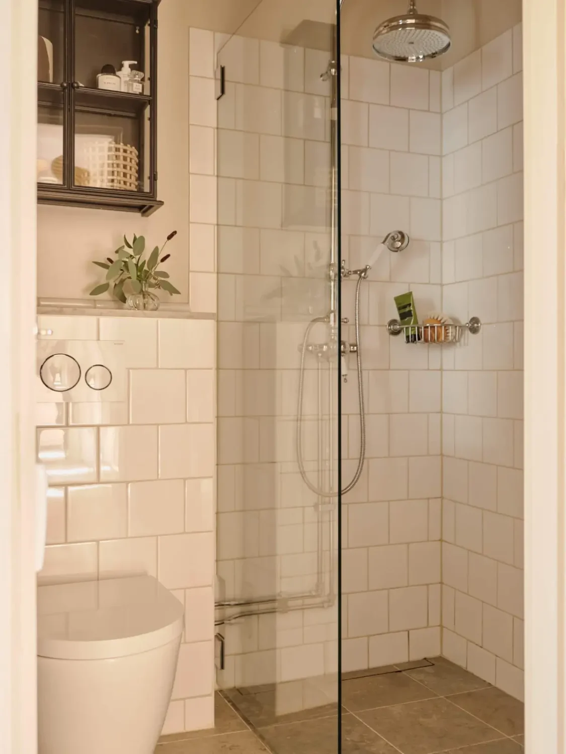 Period Details and Soft Colors in a Grand Early 20th-Century Apartment 33 preserved-charm-spacious-stockholm-apartment-nordroom