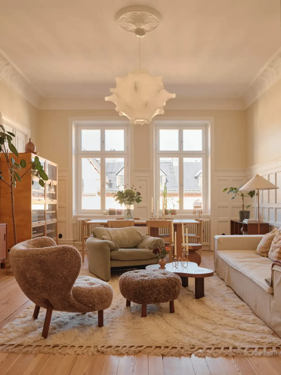 Period Details and Soft Colors in a Grand Early 20th-Century Apartment 5 preserved-charm-spacious-stockholm-apartment-nordroom