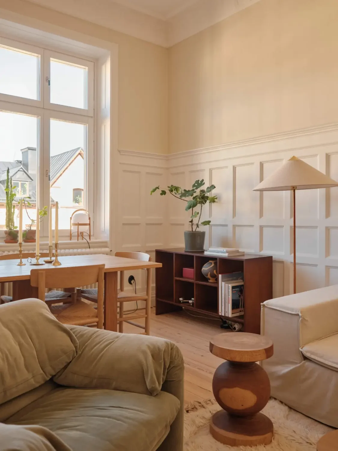 Period Details and Soft Colors in a Grand Early 20th-Century Apartment 4 preserved-charm-spacious-stockholm-apartment-nordroom