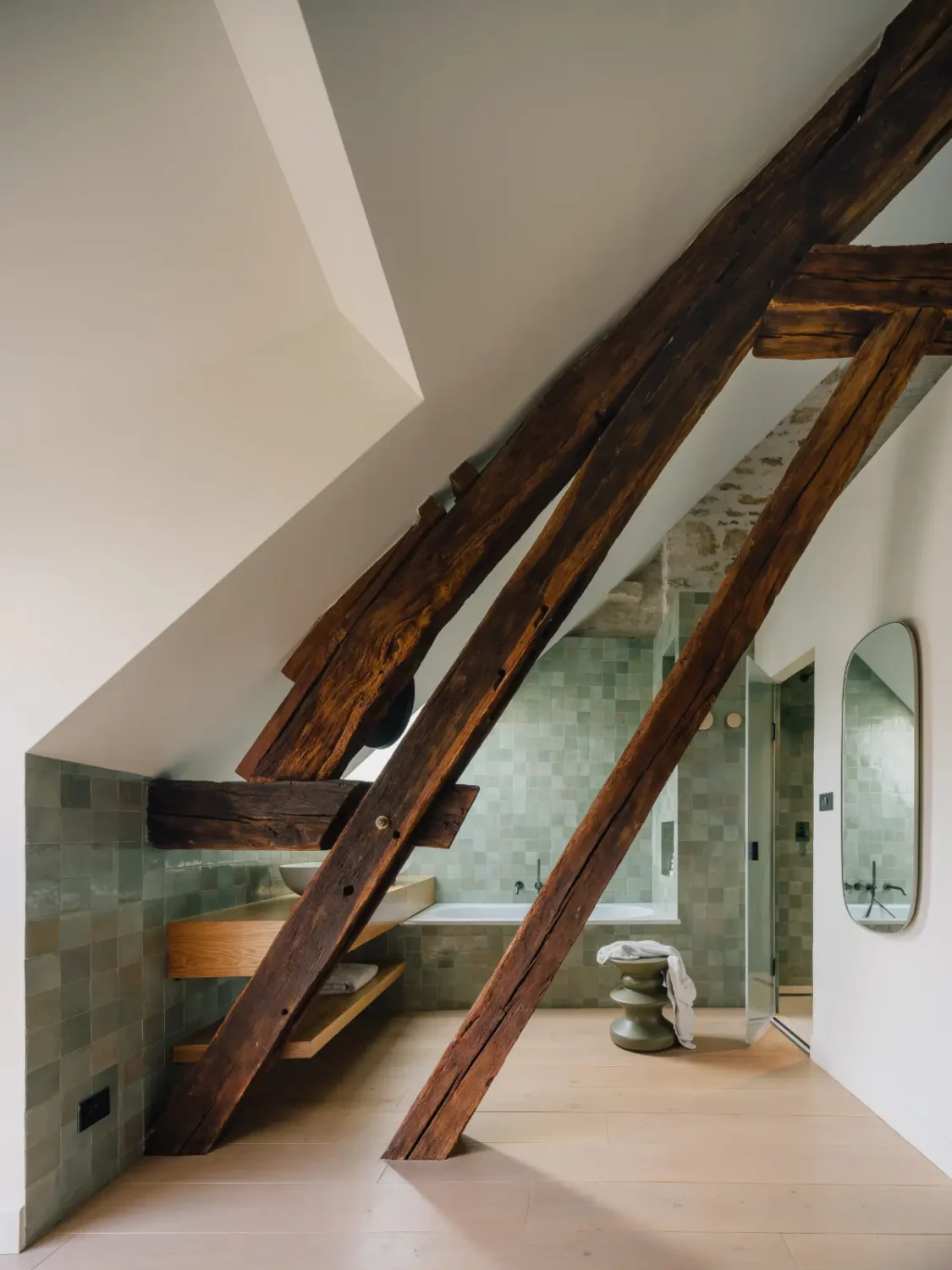 Contemporary Living in A Restored Winemaker’s House in Burgundy 14 restored-old-winemakers-house-france-Atelier-FCA-nordroom
