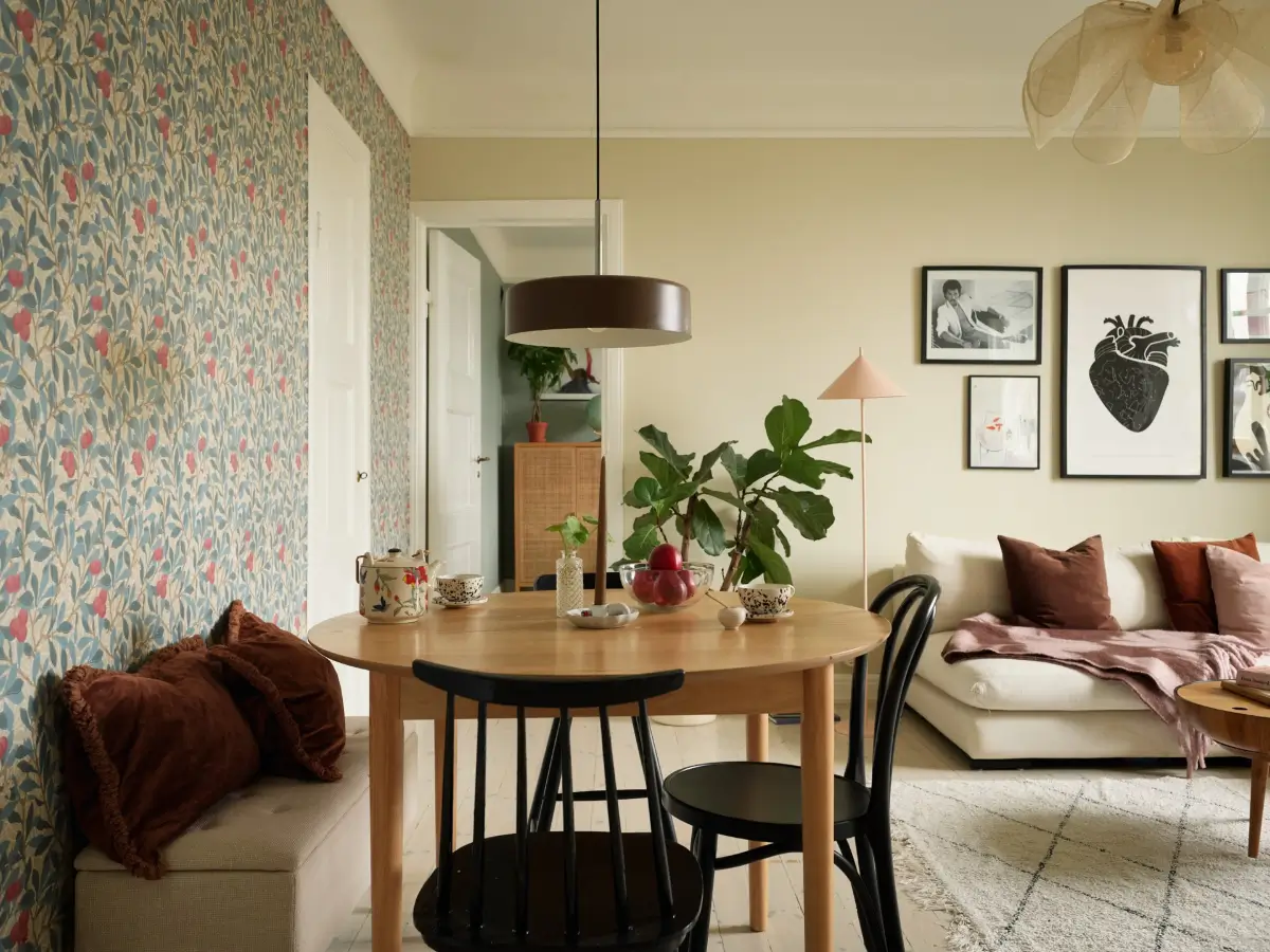 Soft Colors and Magnificent Views in a Stockholm Apartment 16 two-bedroom-stockholm-apartment-spectacular-sea-city-views-nordroom