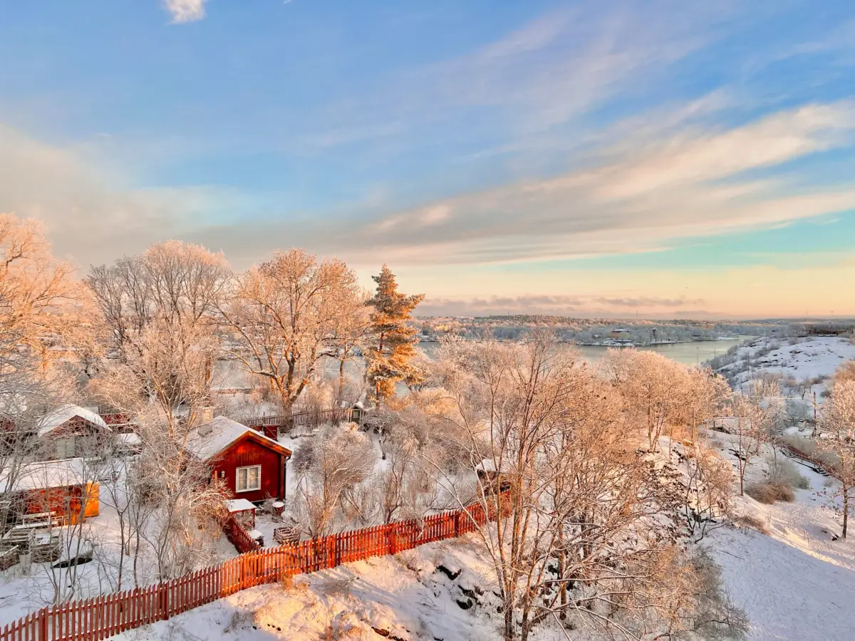 Soft Colors and Magnificent Views in a Stockholm Apartment 25 two-bedroom-stockholm-apartment-spectacular-sea-city-views-nordroom