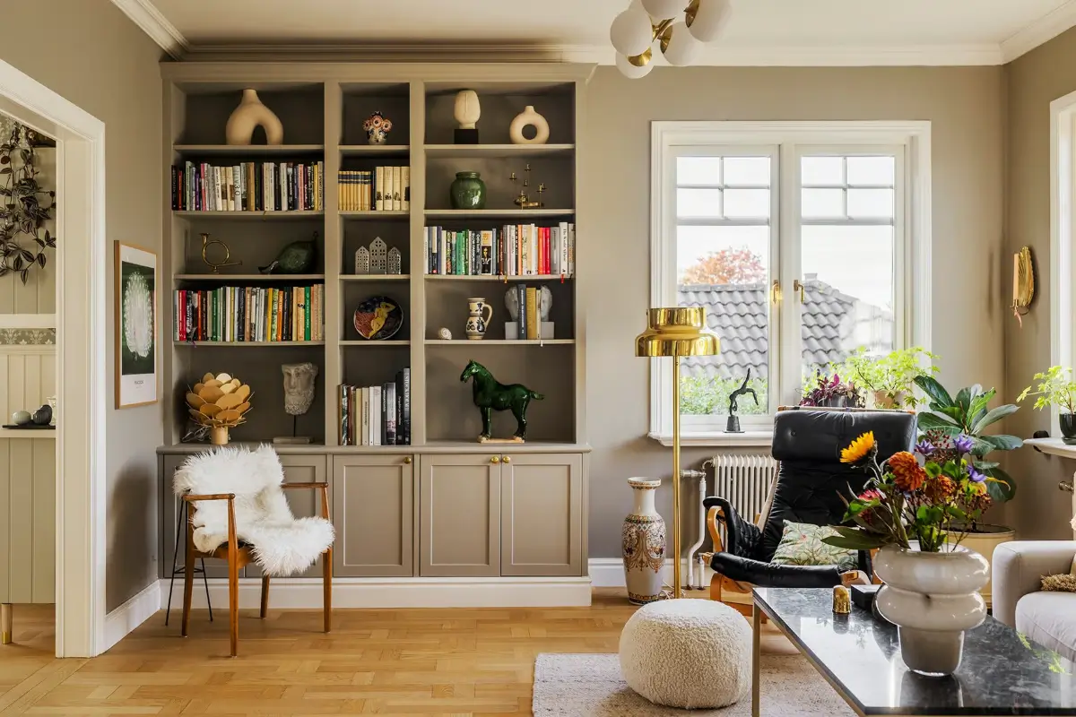 A 1920s Swedish House with a Classic Renovated Bathroom and a Lush Garden 6 1920s-house-renovated-bathroom-pretty-garden-stockholm-nordroom
