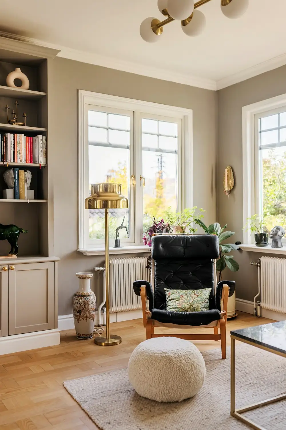 A 1920s Swedish House with a Classic Renovated Bathroom and a Lush Garden 7 1920s-house-renovated-bathroom-pretty-garden-stockholm-nordroom