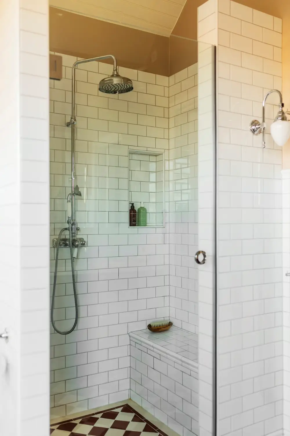 A 1920s Swedish House with a Classic Renovated Bathroom and a Lush Garden 23 1920s-house-renovated-bathroom-pretty-garden-stockholm-nordroom