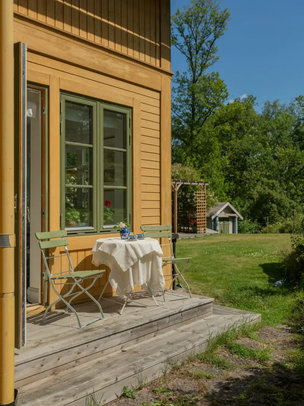 An Idyllic 19th-Century Country House with a Large Garden 19 19th-century-cottage-near-drottningholm-castle-stockholm-nordroom