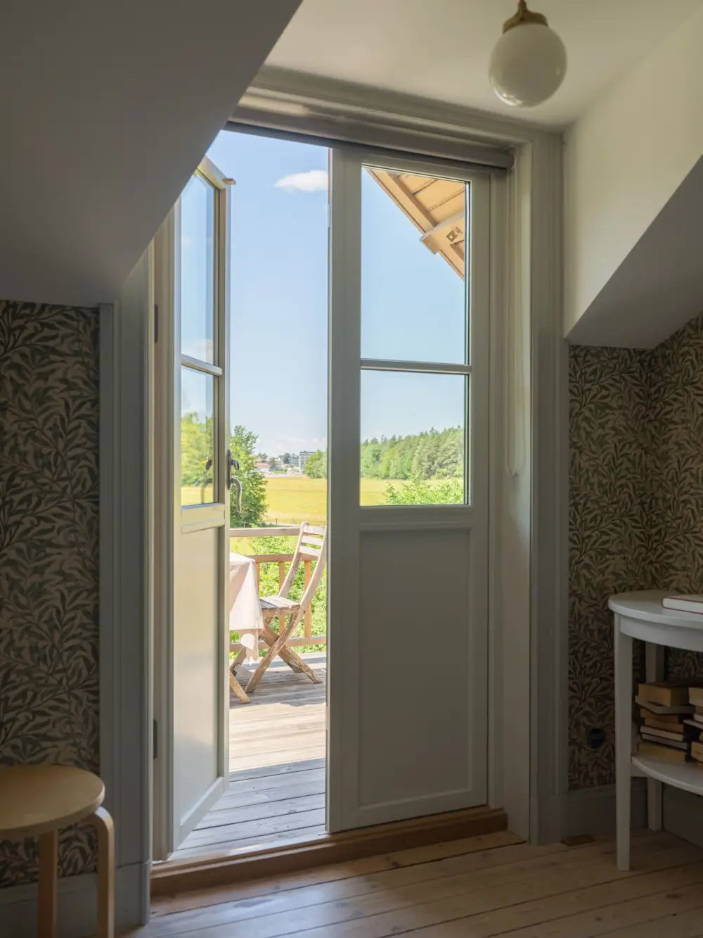 An Idyllic 19th-Century Country House with a Large Garden 32 19th-century-cottage-near-drottningholm-castle-stockholm-nordroom