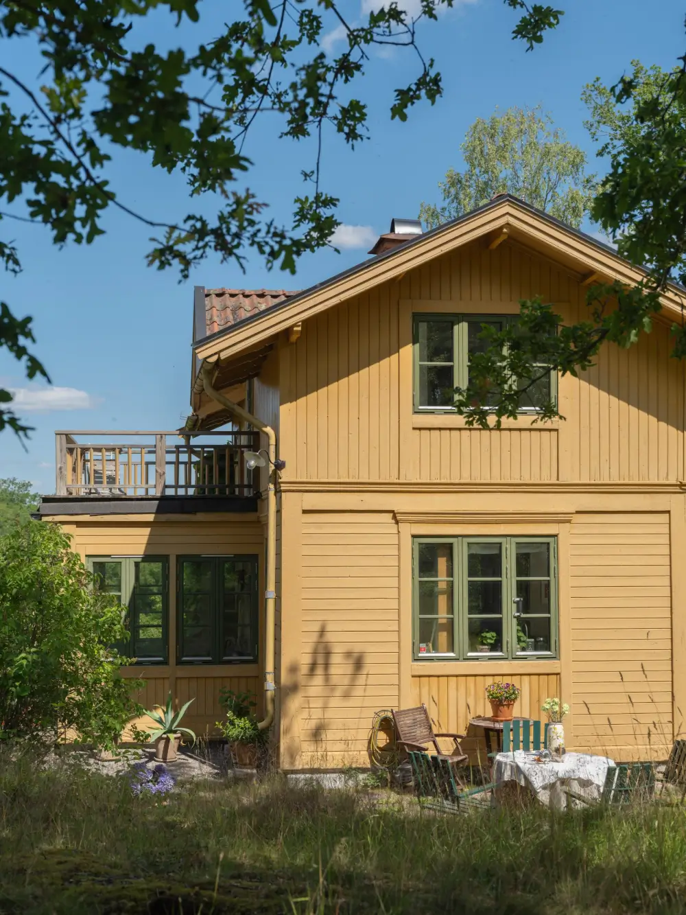 An Idyllic 19th-Century Country House with a Large Garden 50 19th-century-cottage-near-drottningholm-castle-stockholm-nordroom