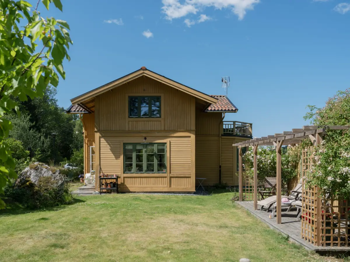 An Idyllic 19th-Century Country House with a Large Garden 49 19th-century-cottage-near-drottningholm-castle-stockholm-nordroom