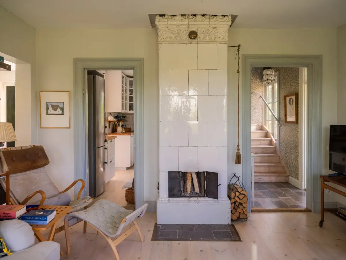 An Idyllic 19th-Century Country House with a Large Garden 10 19th-century-cottage-near-drottningholm-castle-stockholm-nordroom