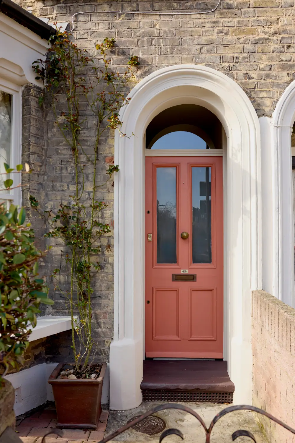 Serene Interiors in a Beautiful Renovated Family Home in London 36 calm-renovated-victorian-terrace-house-london