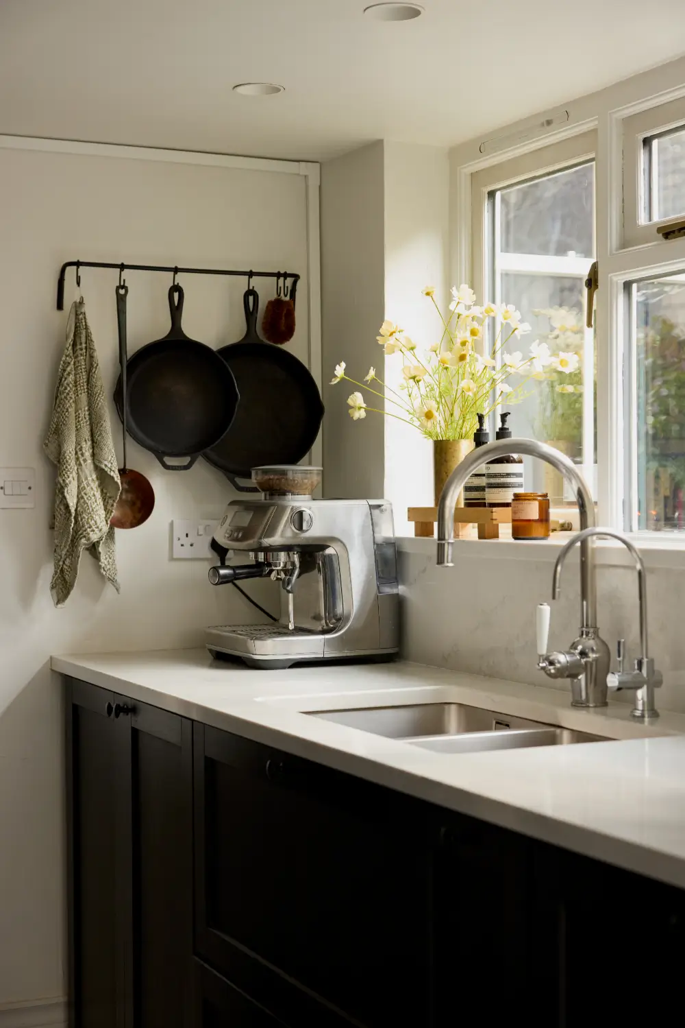 Serene Interiors in a Beautiful Renovated Family Home in London 12 calm-renovated-victorian-terrace-house-london