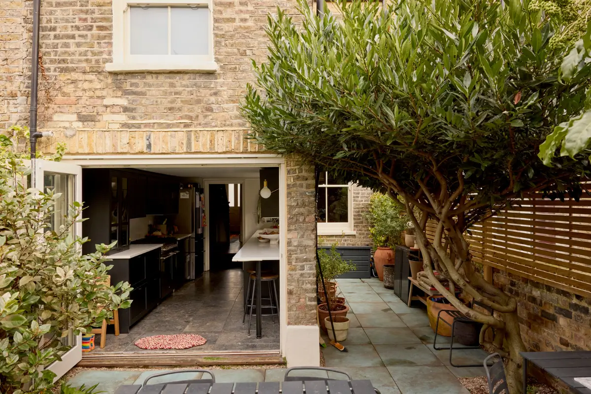 Serene Interiors in a Beautiful Renovated Family Home in London 15 calm-renovated-victorian-terrace-house-london