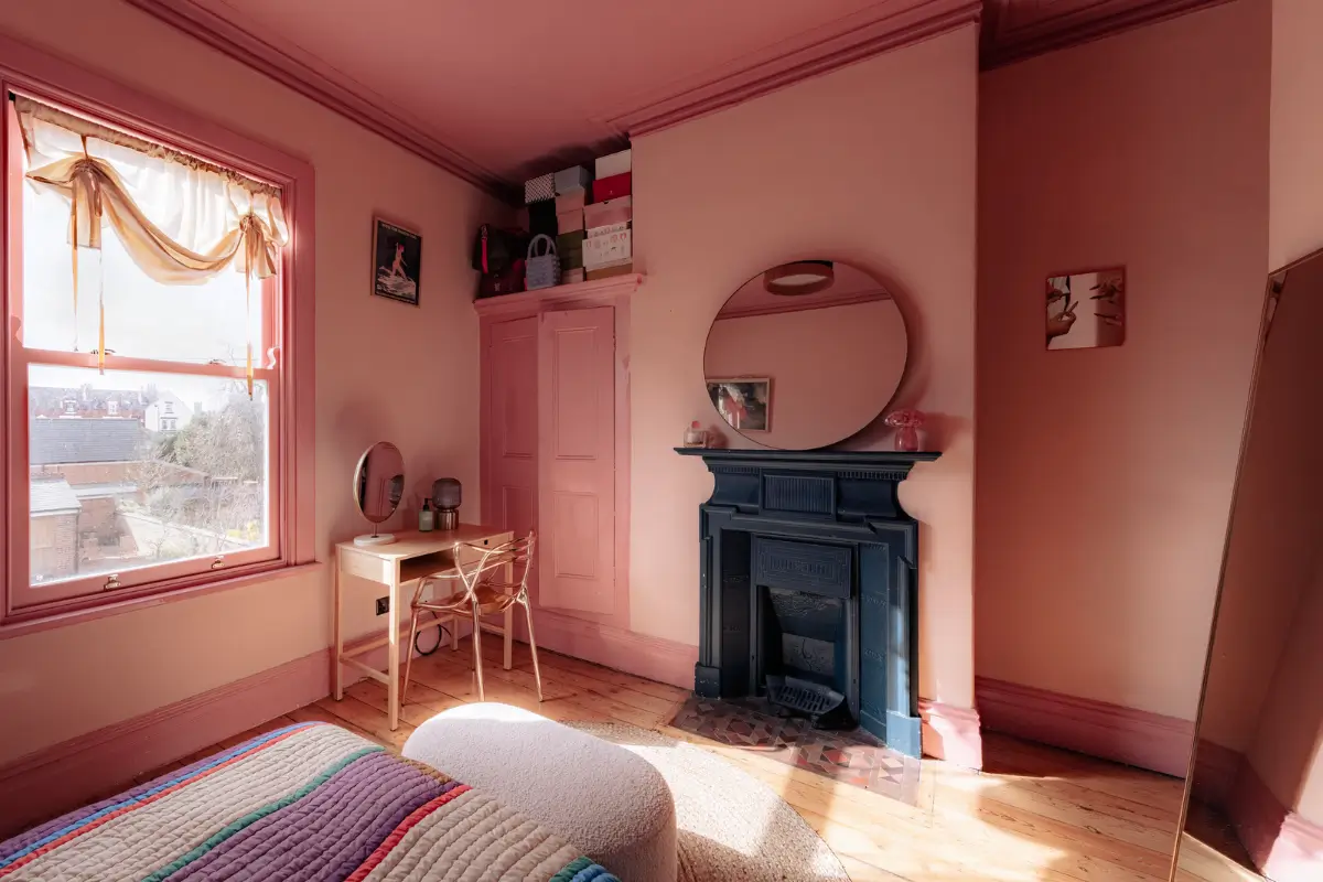 Color, Craft and Character in a Yorkshire Victorian Family Home 18 colorful-victorian-family-home-south-yorkshire-nordroom