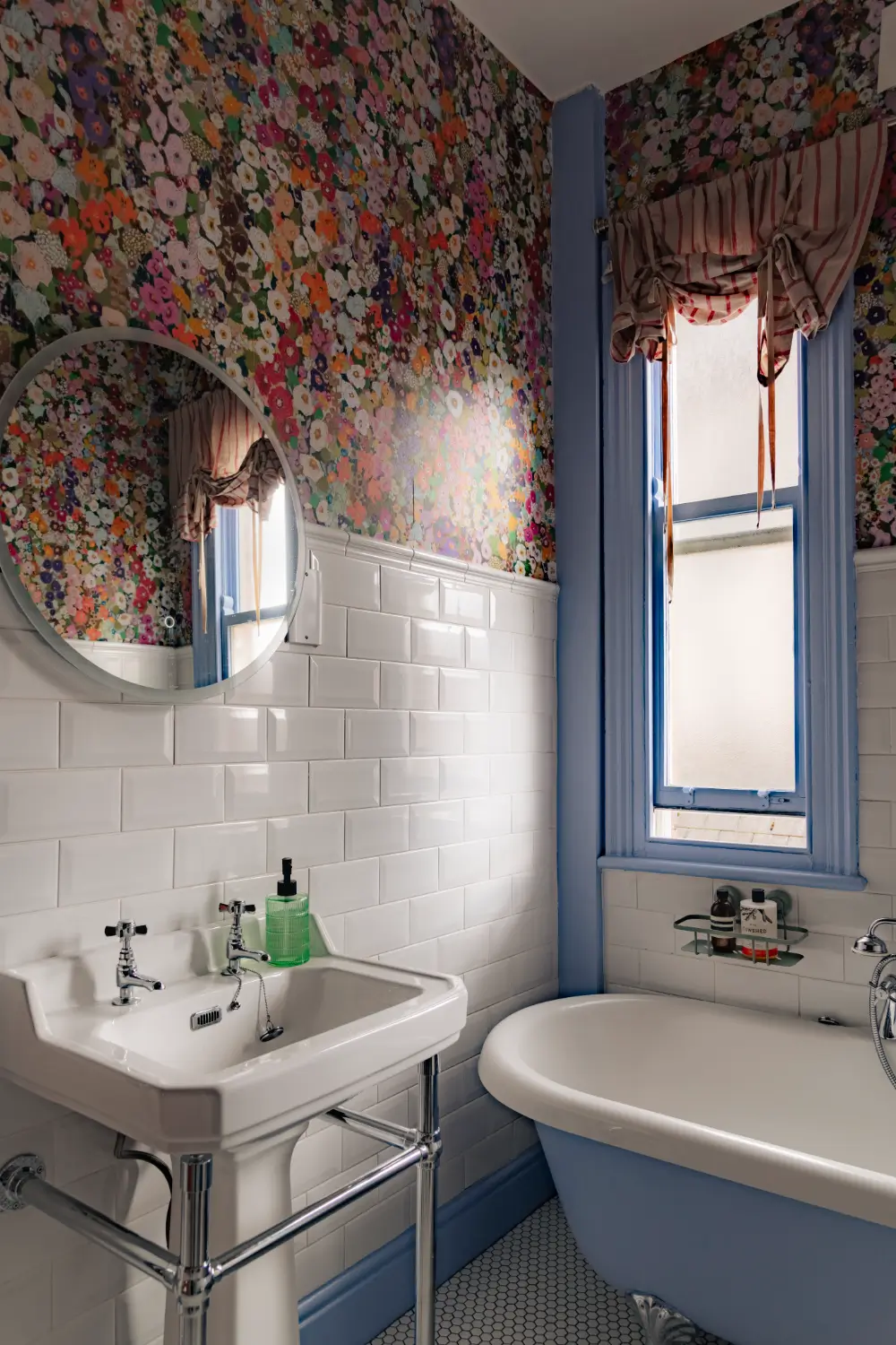 50 Bathroom Wallpaper Ideas Adding Color, Style, and Expression 52 colorful-victorian-family-home-south-yorkshire-nordroom