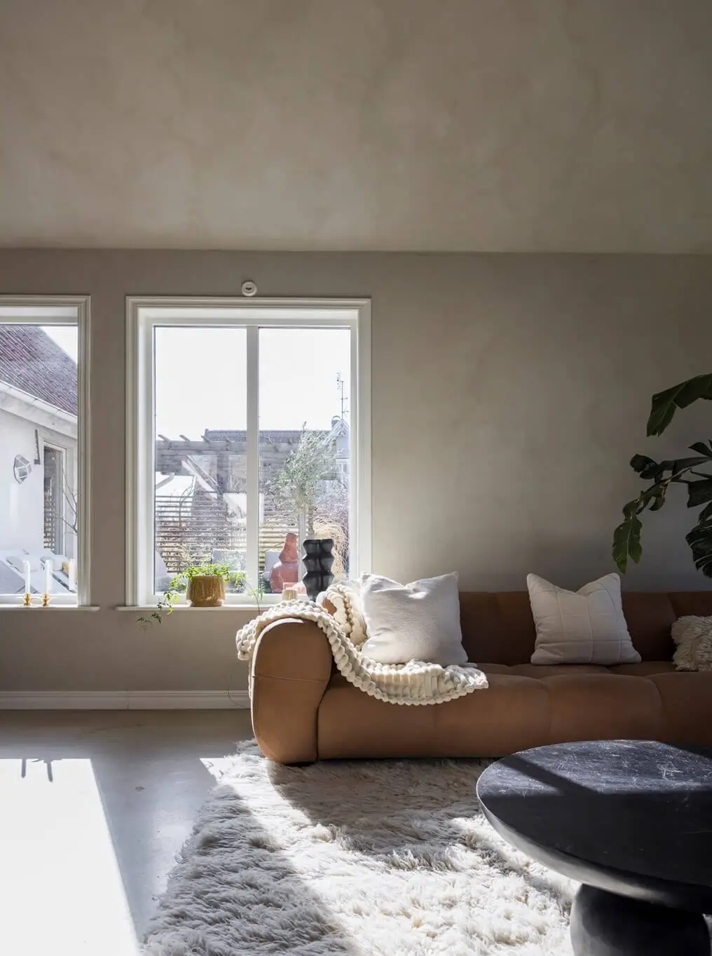 Concrete Floors and a Pitched Ceiling in a South Sweden Country House 3 concrete-floors-natural-materials-south-sweden-home