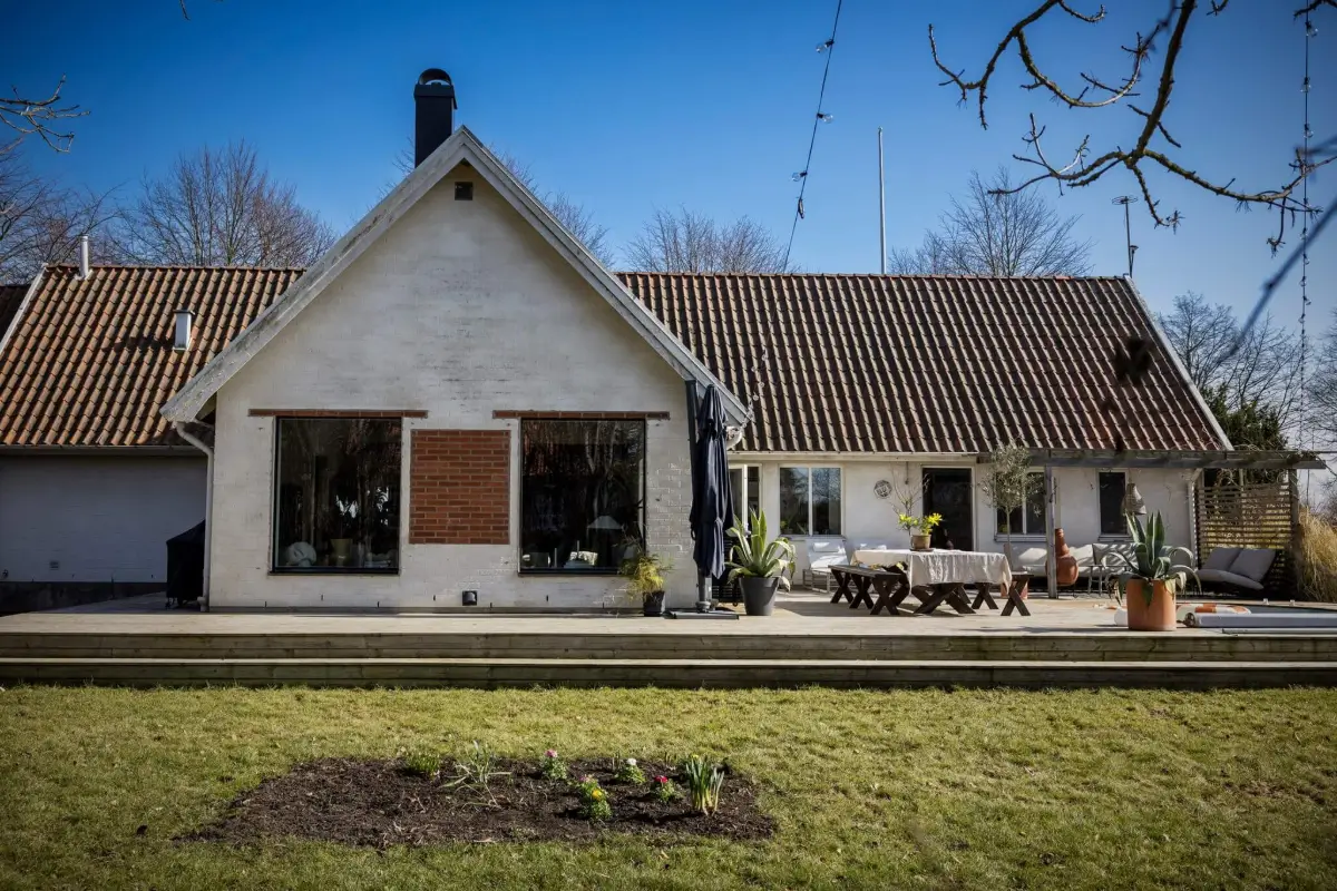 Concrete Floors and a Pitched Ceiling in a South Sweden Country House 37 concrete-floors-natural-materials-south-sweden-home