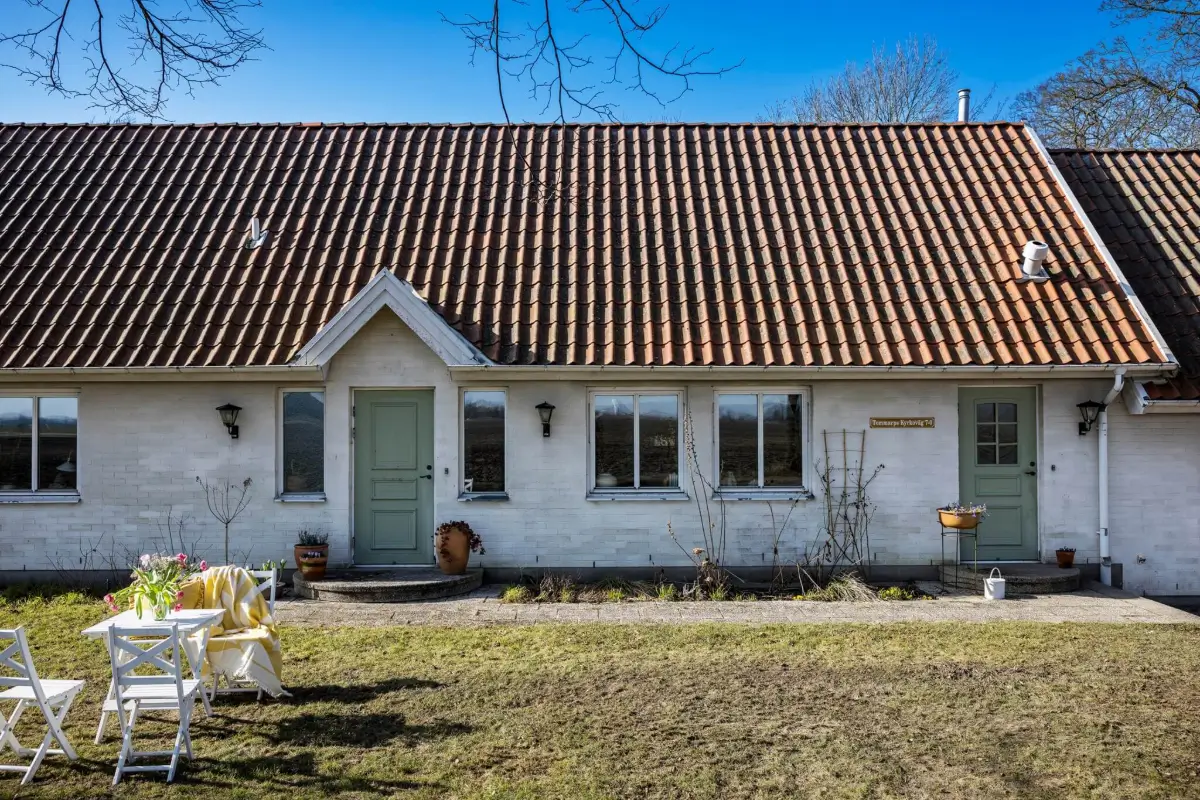 Concrete Floors and a Pitched Ceiling in a South Sweden Country House 38 concrete-floors-natural-materials-south-sweden-home