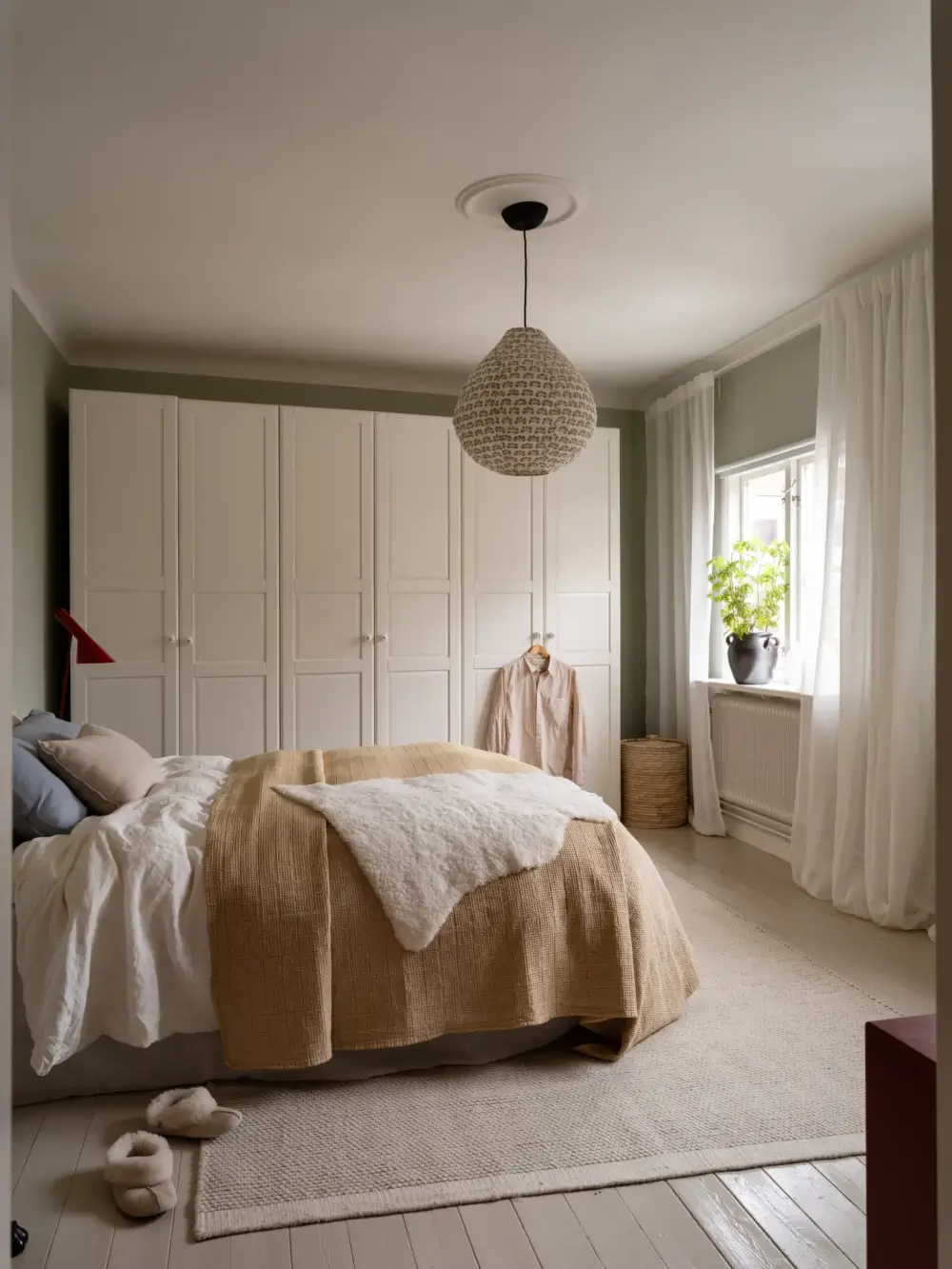 A Period-Style Kitchen is the Heart of the Home in this Swedish Apartment 18 cozy-kitchen-1910s-apartment-sweden-nordroom