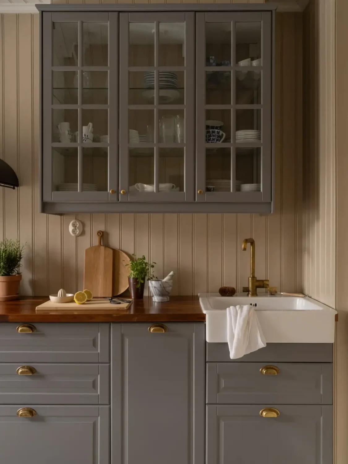 A Period-Style Kitchen is the Heart of the Home in this Swedish Apartment 11 cozy-kitchen-1910s-apartment-sweden-nordroom